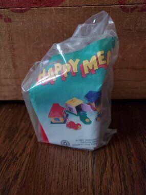 Vtg NEW 1993 McDonald's Village House/Birdie Toy Car Happy Meal. SEALED!